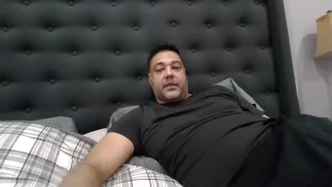 Snapshot of navgill09 chatting on March 2, 7:23 pm navgill09 online show from March 2, 7:23 pm