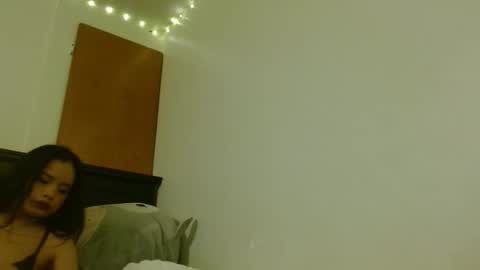 Mimi is dope    online show from December 3, 1:13 am