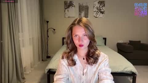 Mia online show from July 18, 12:37 am