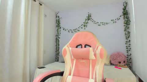 Snapshot of nayah_williams chatting on October 21, 12:50 pm Nayah Williams - OnlyFans online show from October 21, 12:50 pm