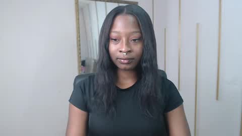 Nayaris 3 online show from May 9, 2:33 pm