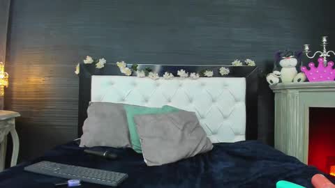 Naye  online show from February 11, 7:02 am