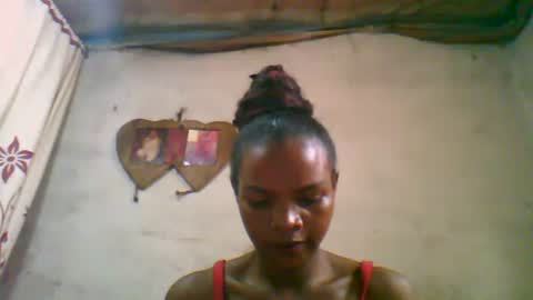 Snapshot of naylah313 chatting on February 21, 7:53 am Nayla online show from February 21, 7:53 am