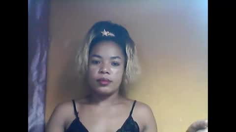 nayrrah online show from April 12, 8:30 am