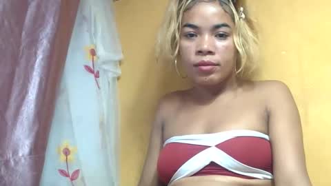 nayrrah online show from April 15, 8:09 pm