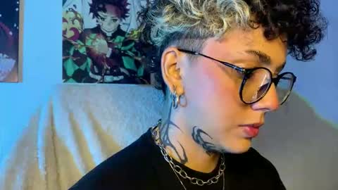 nazzz10 online show from December 4, 3:49 am