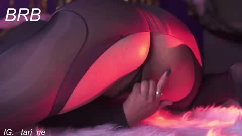 Snapshot of ne_fertari chatting on September 13, 11:32 am Nefertari online show from September 13, 11:32 am