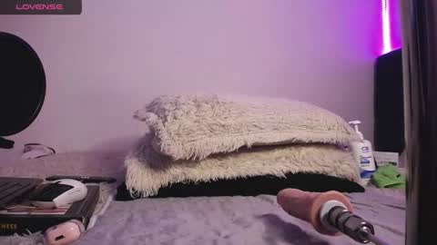 nea--  online show from April 16, 12:55 am