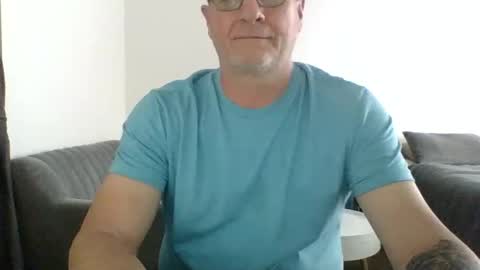 Snapshot of neckdown12 chatting on November 7, 8:20 pm neckdown12 online show from November 7, 8:20 pm