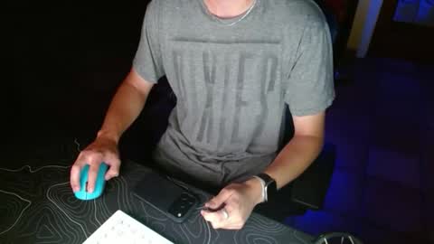 tootired online show from March 22, 7:34 am