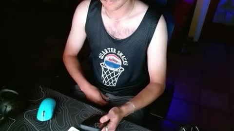 tootired online show from March 30, 5:52 am