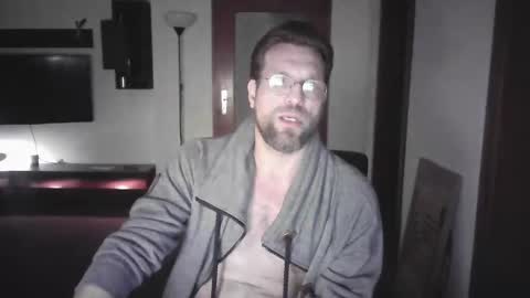 Sebastian online show from December 8, 3:43 am