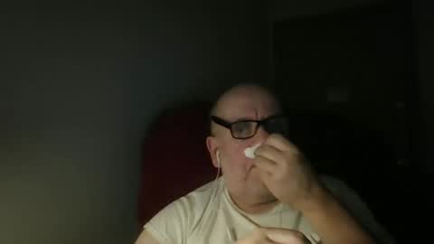 Tom online show from April 10, 2:17 am