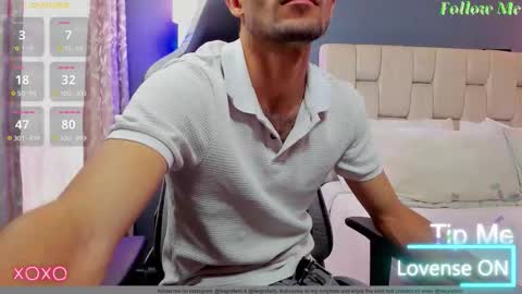 Snapshot of negreteth88 chatting on November 17, 8:14 pm Fernando Negreteth online show from November 17, 8:14 pm