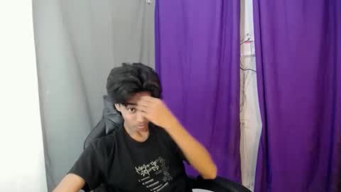 neil_asian69 online show from March 17, 11:57 am