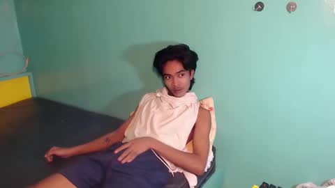 neil_asian69 online show from April 16, 3:40 am