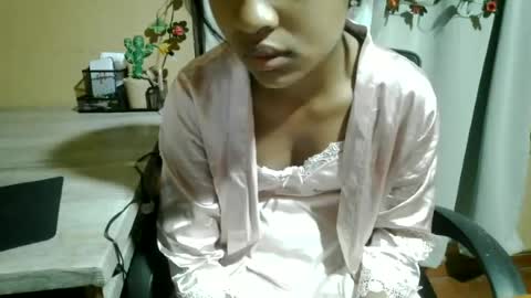 Snapshot of nelia_84 chatting on June 17, 1:30 am nelia_84 online show from June 17, 1:30 am