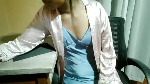 Snapshot of nelia_84 chatting on June 23, 6:06 pm nelia_84 online show from June 23, 6:06 pm