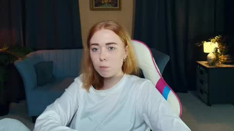 Snapshot of nelliemathers chatting on December 4, 9:12 pm Nelli online show from December 4, 9:12 pm