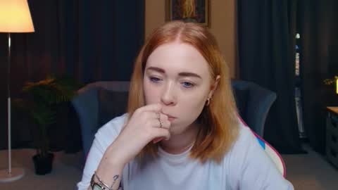 Snapshot of nelliemathers chatting on December 21, 7:32 pm Nelli online show from December 21, 7:32 pm