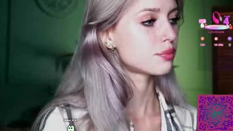 Snapshot of nelly_carroll chatting on September 13, 4:40 pm I am Nelly3 online show from September 13, 4:40 pm