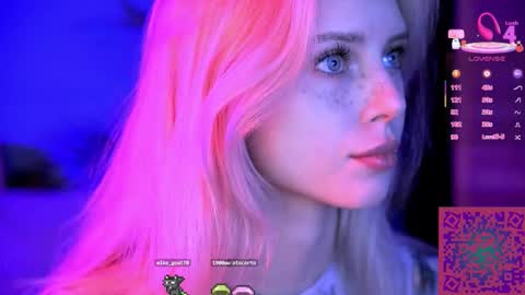 Snapshot of nelly_carroll chatting on September 22, 9:50 pm I am Nelly3 online show from September 22, 9:50 pm