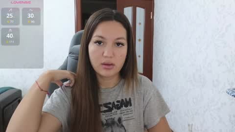 Snapshot of nellyfischer chatting on December 13, 7:47 am Nelly online show from December 13, 7:47 am