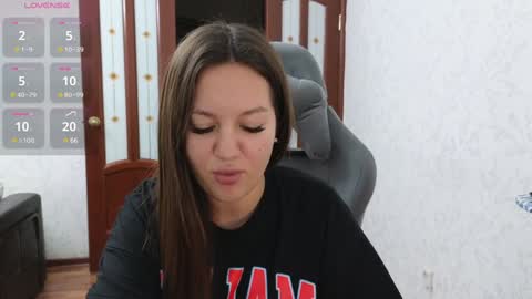 Snapshot of nellyfischer chatting on December 14, 7:25 pm Nelly online show from December 14, 7:25 pm