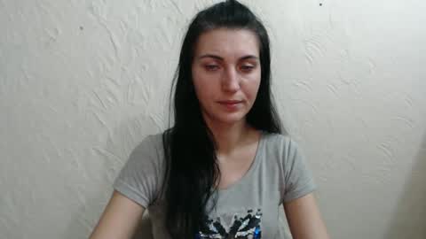 Snapshot of nensyfay_ chatting on December 28, 12:04 am Nensy online show from December 28, 12:04 am