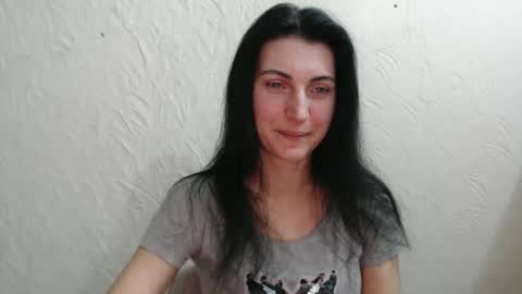 Snapshot of nensyfay_ chatting on February 15, 7:17 pm Nensy online show from February 15, 7:17 pm