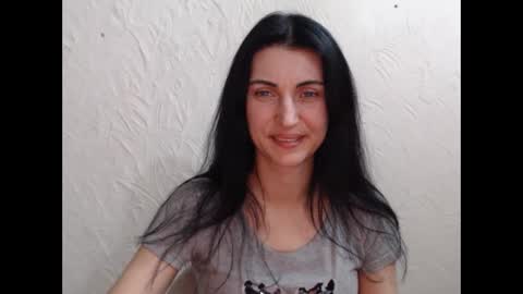 Snapshot of nensyfay_ chatting on February 17, 3:31 pm Nensy online show from February 17, 3:31 pm