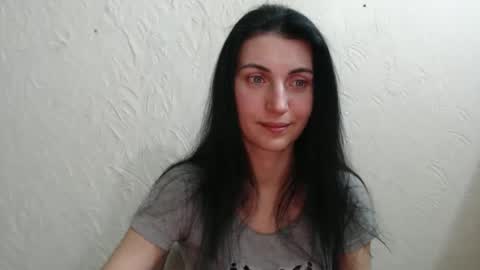 Snapshot of nensyfay_ chatting on February 23, 1:57 am Nensy online show from February 23, 1:57 am