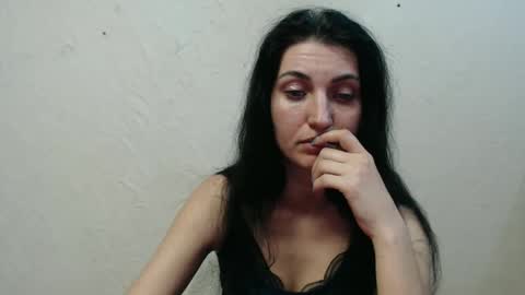 Snapshot of nensyfay_ chatting on March 3, 5:18 pm Nensy online show from March 3, 5:18 pm