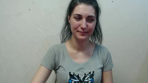 Snapshot of nensyfay_ chatting on March 4, 1:38 pm Nensy online show from March 4, 1:38 pm