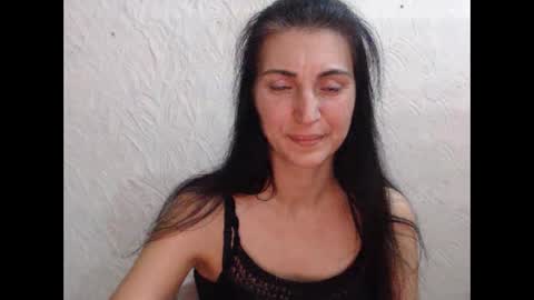 Snapshot of nensyfay_ chatting on October 20, 1:55 pm Nensy online show from October 20, 1:55 pm