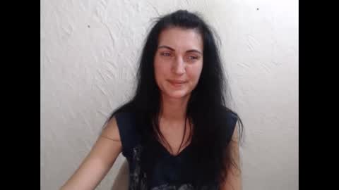Snapshot of nensyfay_ chatting on November 18, 3:05 pm Nensy online show from November 18, 3:05 pm