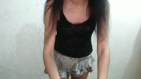 Snapshot of nensyfay_ chatting on November 28, 8:22 pm Nensy online show from November 28, 8:22 pm