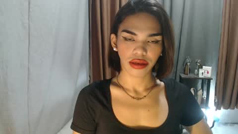 Snapshot of neomi_hardcock chatting on July 17, 7:41 pm neomi online show from July 17, 7:41 pm