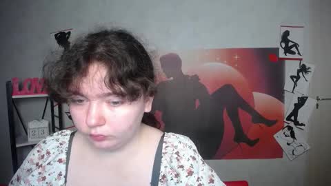 NeonilaLisova online show from November 27, 6:15 am