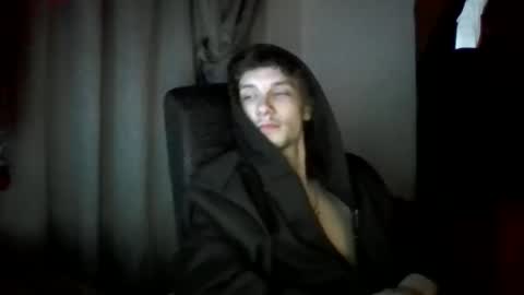 Snapshot of nephew_p chatting on March 3, 3:56 am nephew_p online show from March 3, 3:56 am