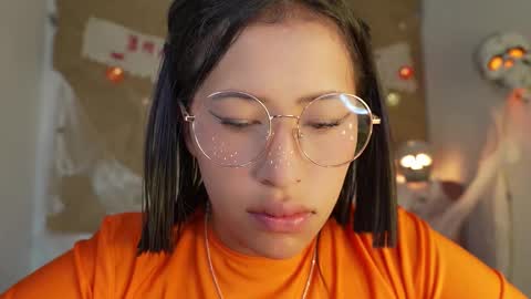 Snapshot of nerak_a chatting on October 27, 6:12 pm Helena Every Friday new video for my fan club loves online show from October 27, 6:12 pm