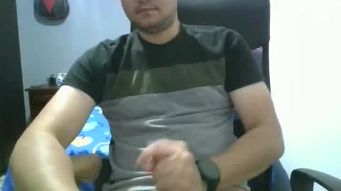 MrBull online show from May 8, 4:51 am