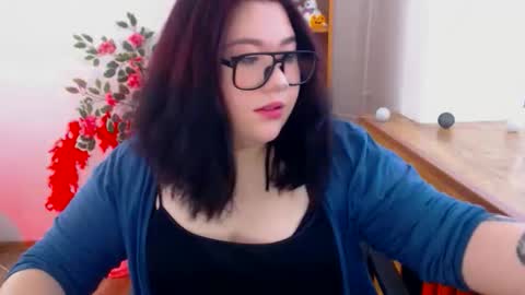 nereia online show from March 13, 7:15 am