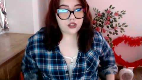 nereia online show from June 10, 6:51 pm
