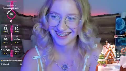 Snapshot of nerissa_xo chatting on September 19, 8:20 pm Nerissa online show from September 19, 8:20 pm