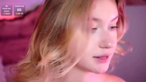 Snapshot of nerissa_xo chatting on October 11, 8:18 pm Nerissa online show from October 11, 8:18 pm