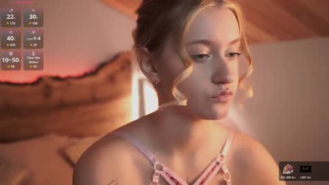 Snapshot of nerissa_xo chatting on November 23, 7:24 pm Nerissa online show from November 23, 7:24 pm