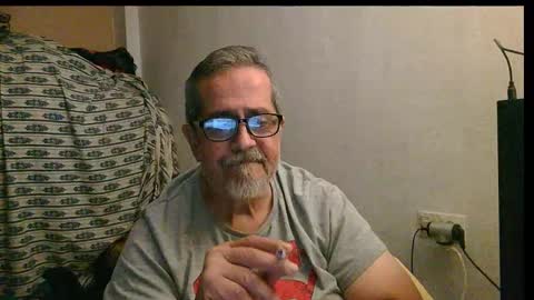 Snapshot of neron401 chatting on November 17, 9:31 pm neron401 online show from November 17, 9:31 pm