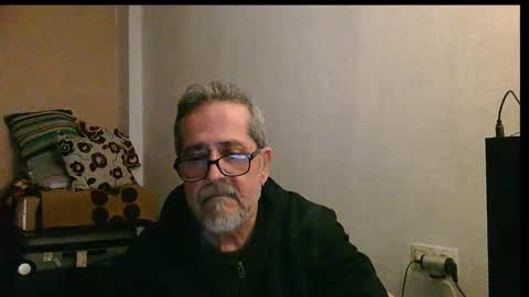 Snapshot of neron401 chatting on November 25, 8:42 pm neron401 online show from November 25, 8:42 pm