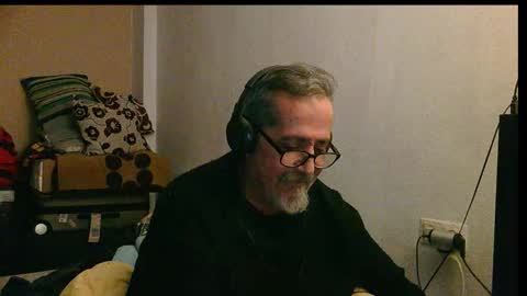 Snapshot of neron401 chatting on November 30, 4:38 am neron401 online show from November 30, 4:38 am